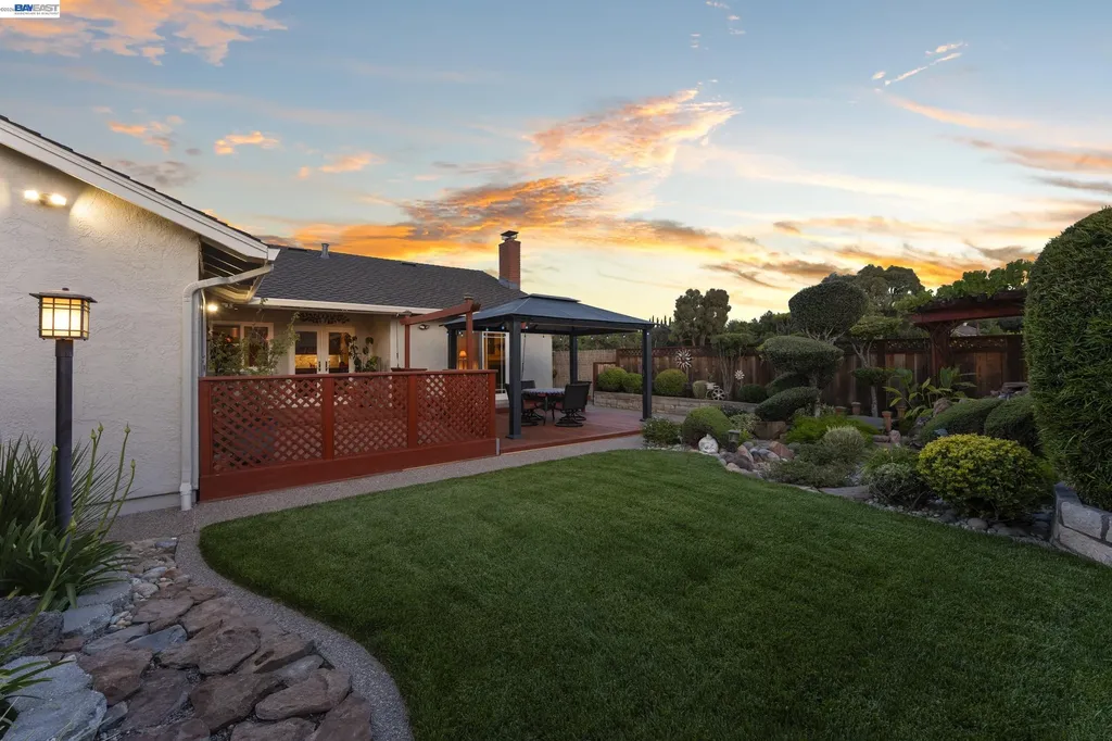 2954 Martin Avenue Pleasanton CA 94588