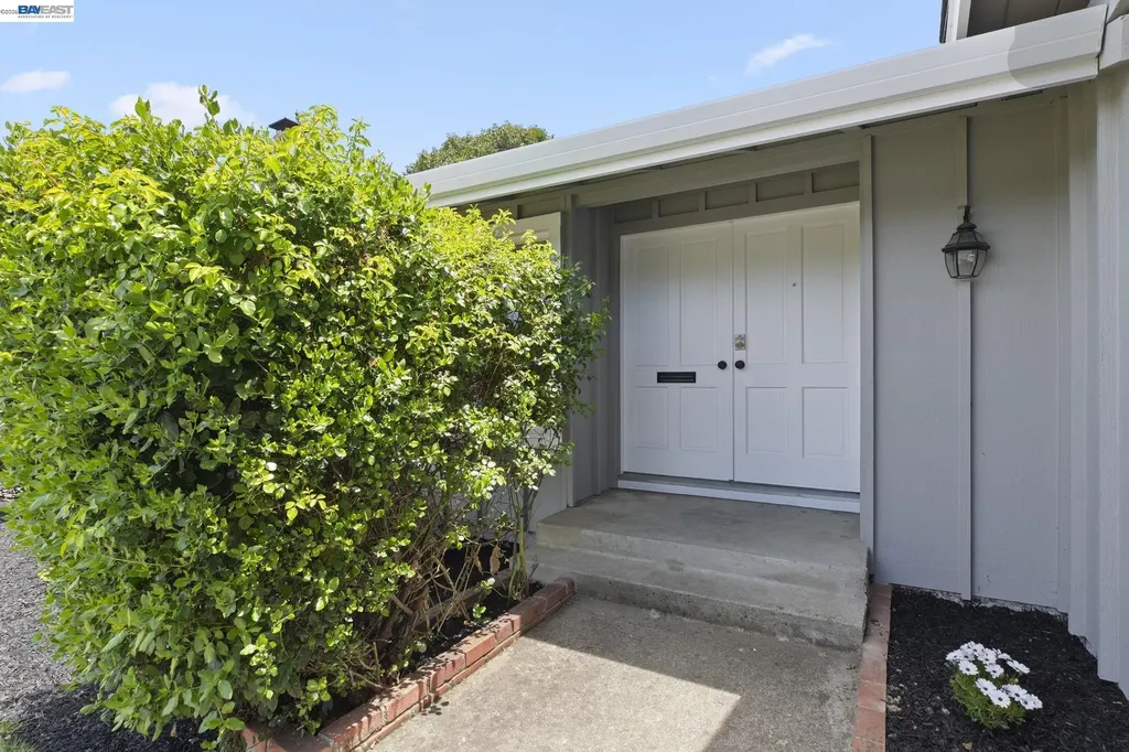 5502 Corte Sonora Pleasanton CA 94566