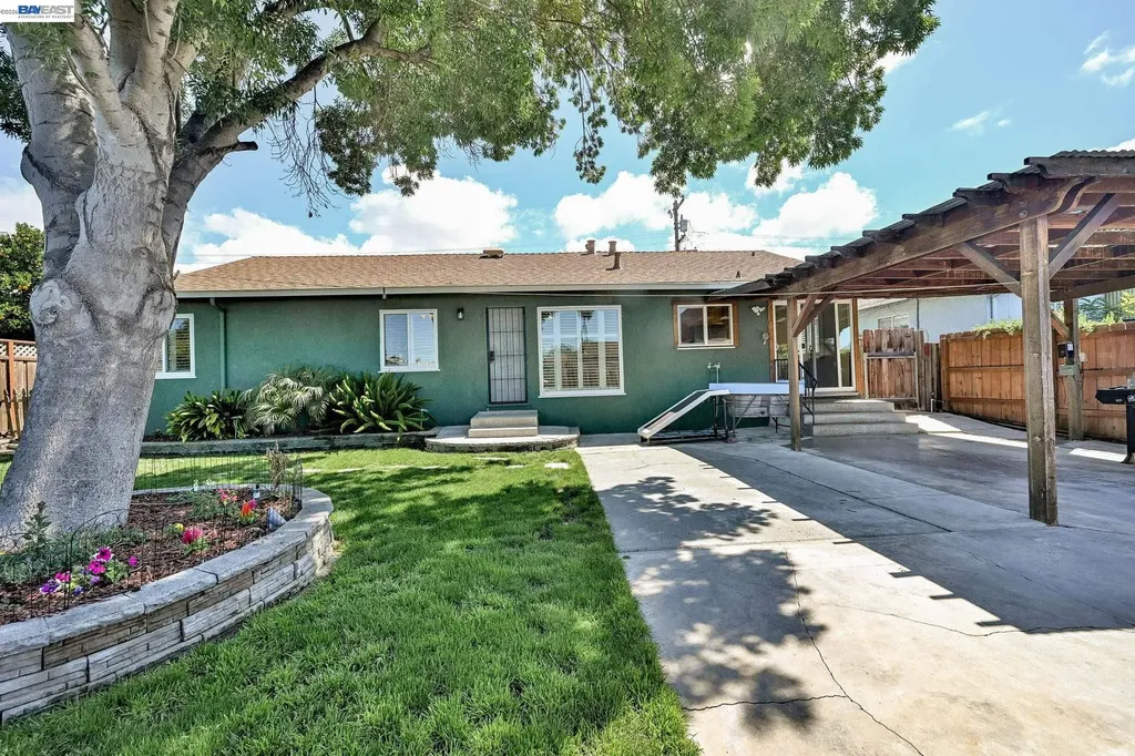 16023 Via Granada San Lorenzo CA 94580