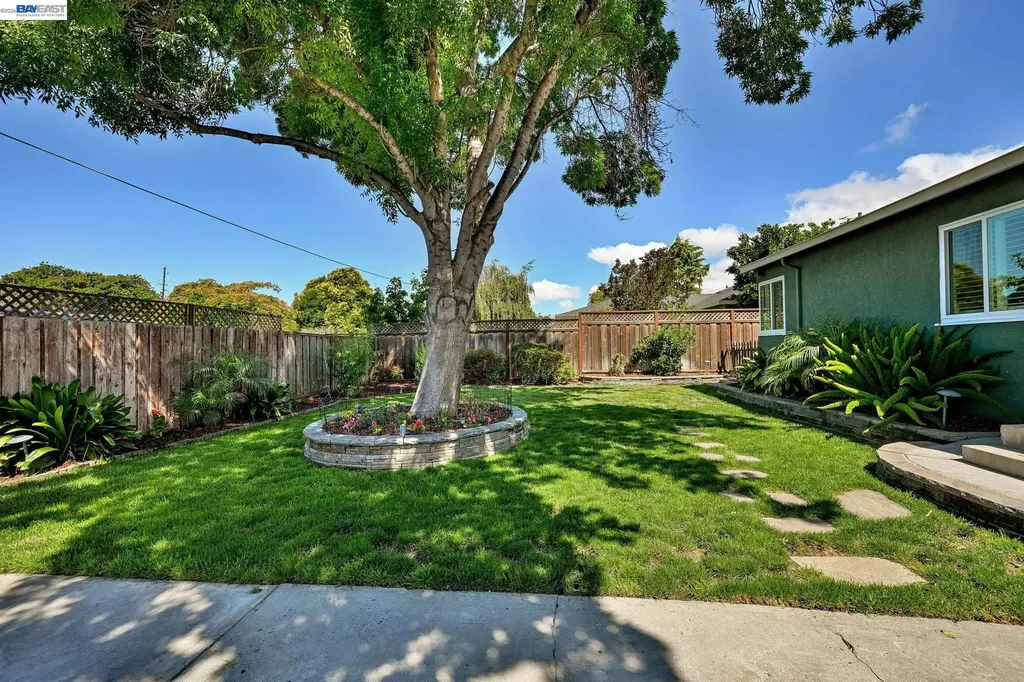 16023 Via Granada San Lorenzo CA 94580