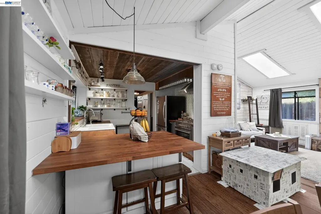 2989 Singalong Way Sunol CA 94586