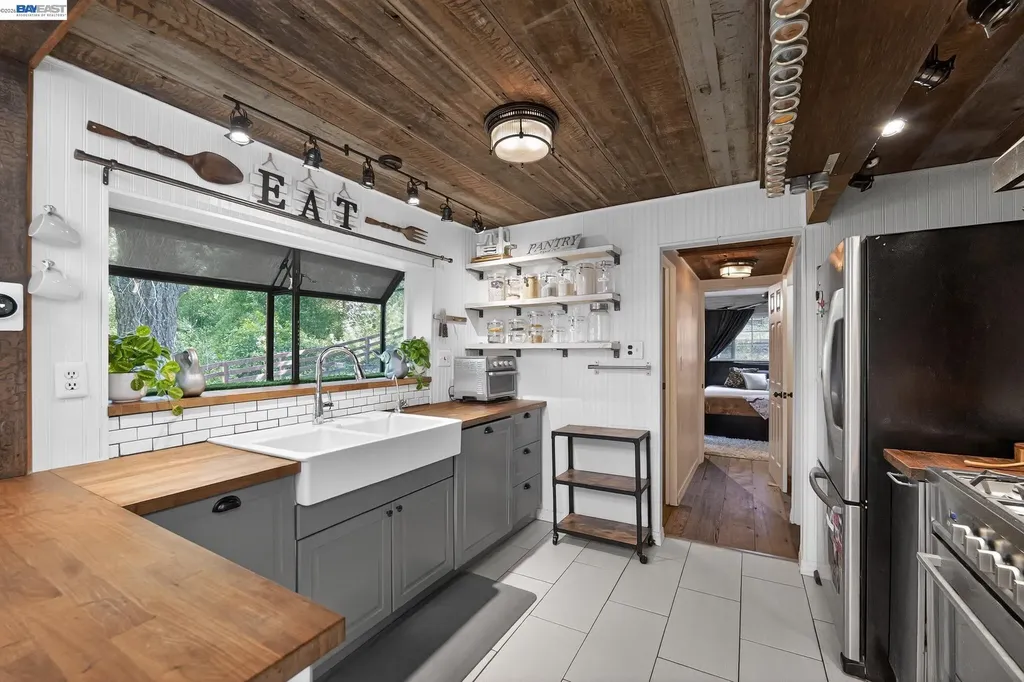 2989 Singalong Way Sunol CA 94586
