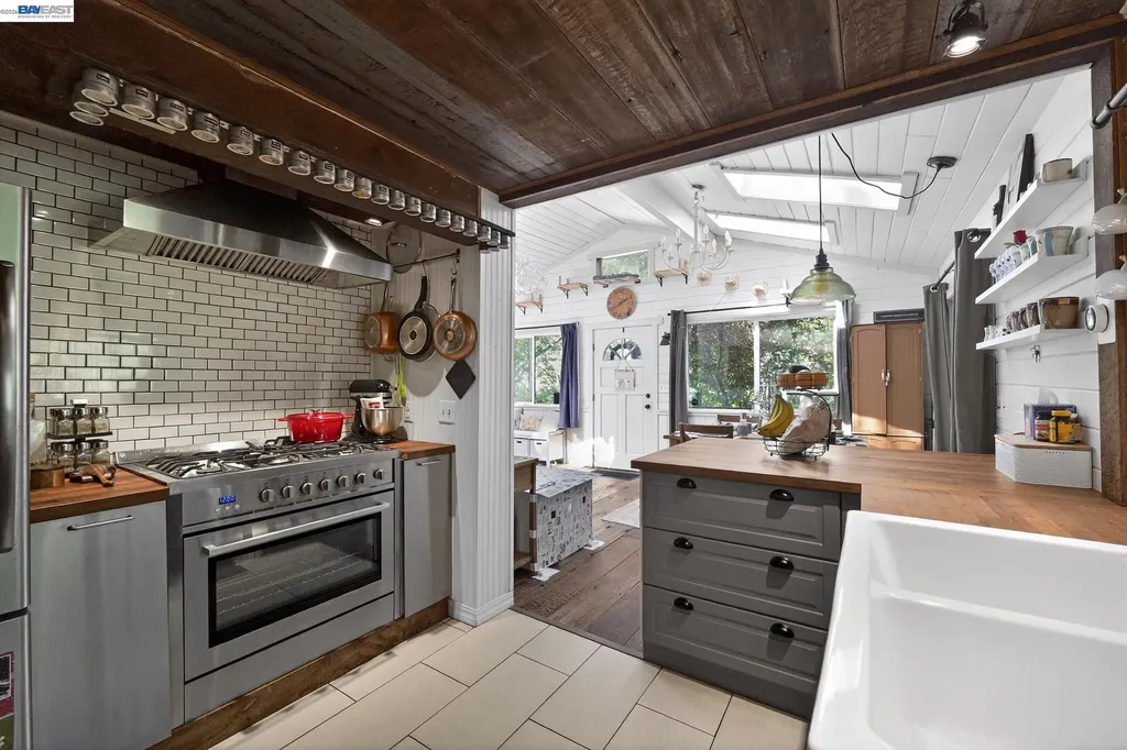 2989 Singalong Way Sunol CA 94586