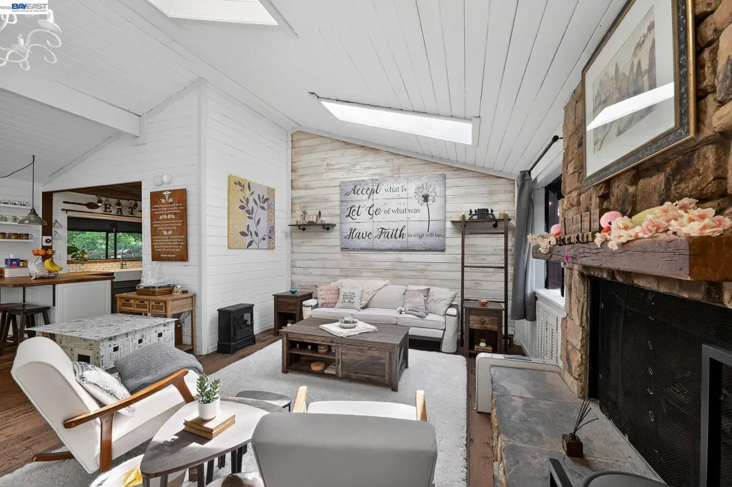 2989 Singalong Way Sunol CA 94586