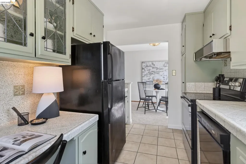 3955-3957 Canon Avenue Oakland CA 94602