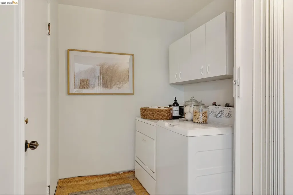 3955-3957 Canon Avenue Oakland CA 94602