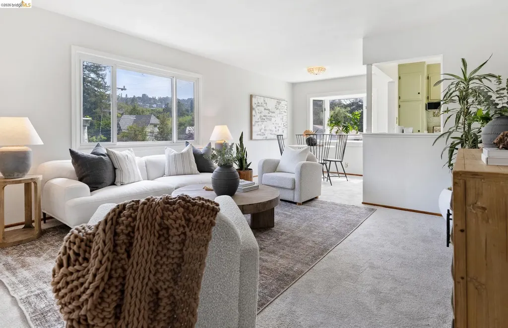 3955-3957 Canon Avenue Oakland CA 94602
