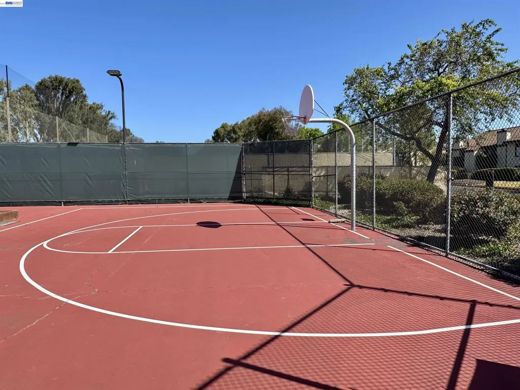 14382 Outrigger Drive San Leandro CA 94577