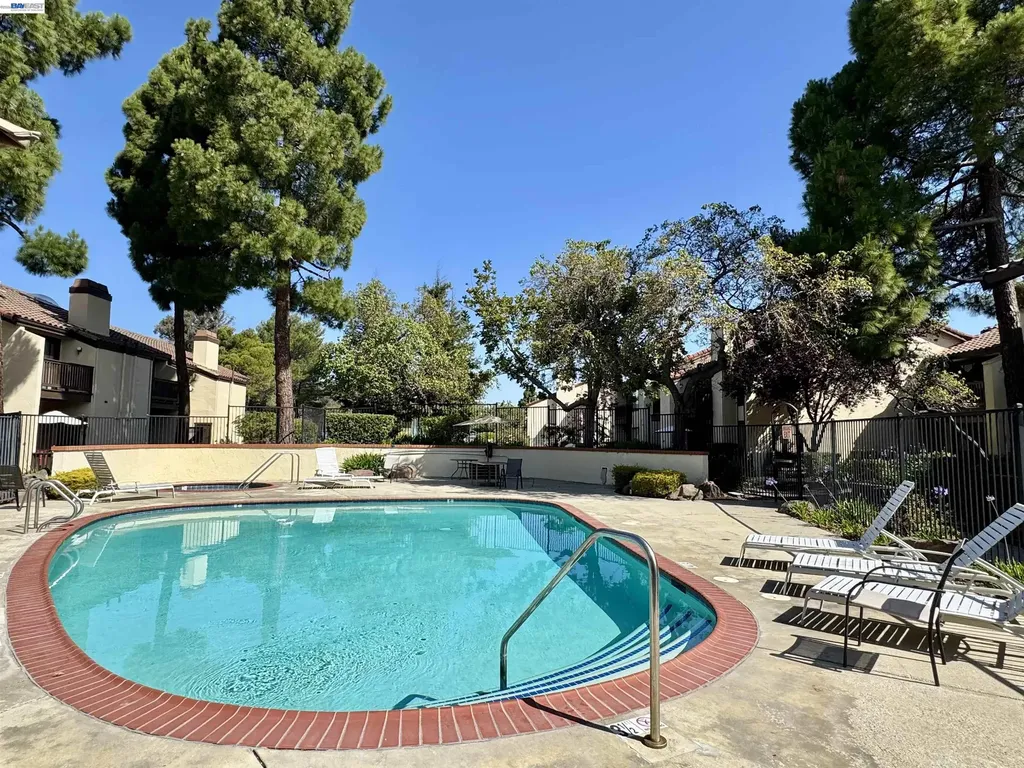 14382 Outrigger Drive San Leandro CA 94577