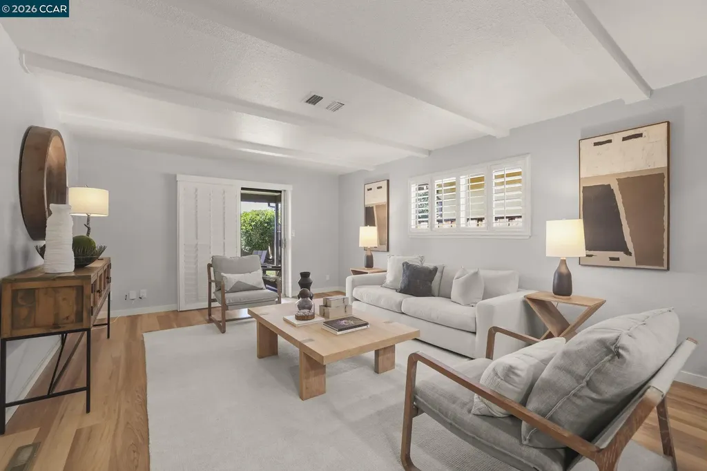 544 Ellery Place Hayward CA 94544