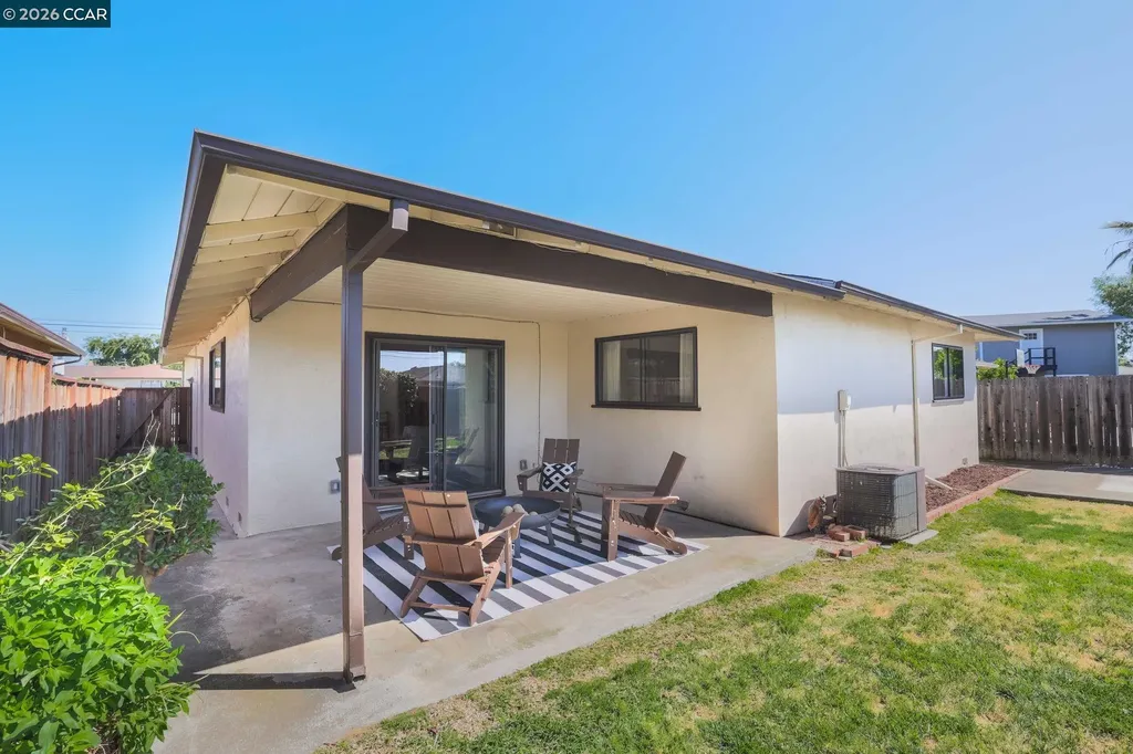 544 Ellery Place Hayward CA 94544
