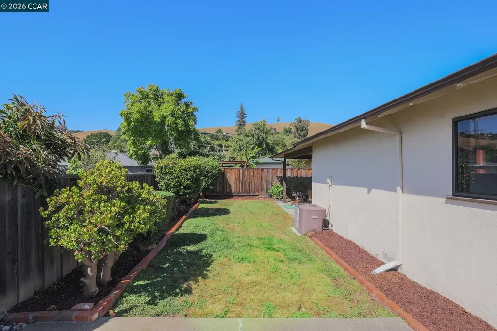 544 Ellery Place Hayward CA 94544