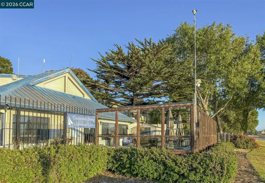 619 Commodore Drive Richmond CA 94804