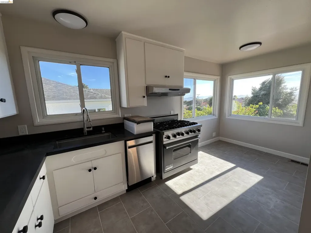 2635 Monte Vista Avenue El Cerrito CA 94530