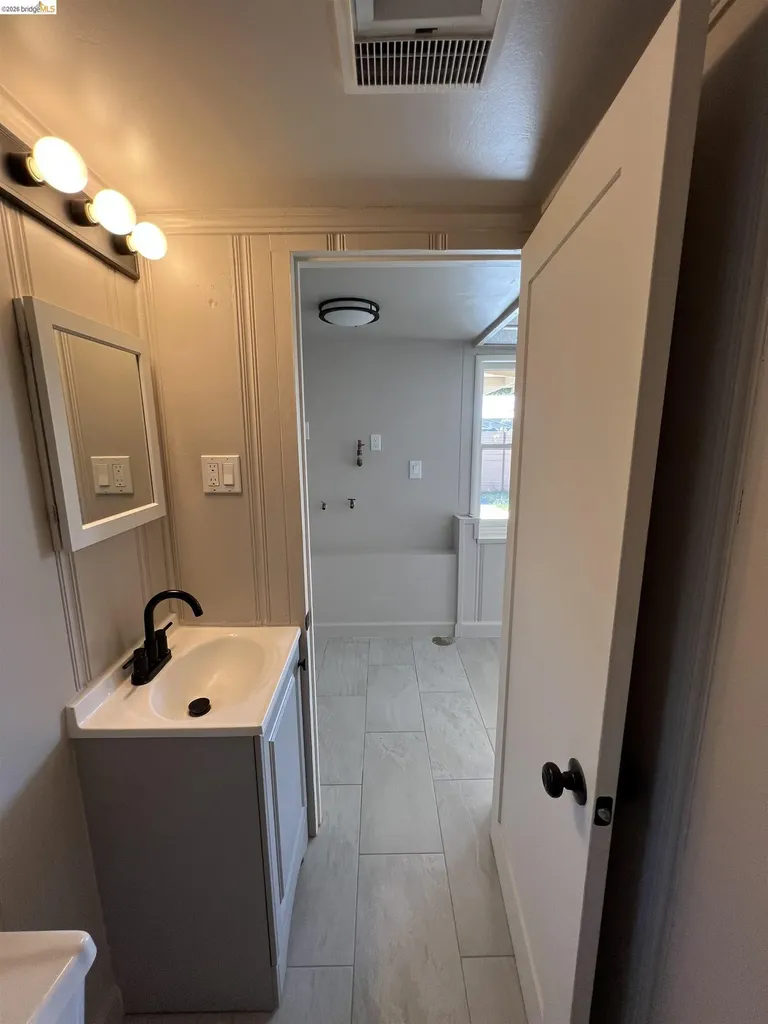 2635 Monte Vista Avenue El Cerrito CA 94530