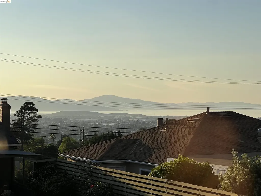 2635 Monte Vista Avenue El Cerrito CA 94530