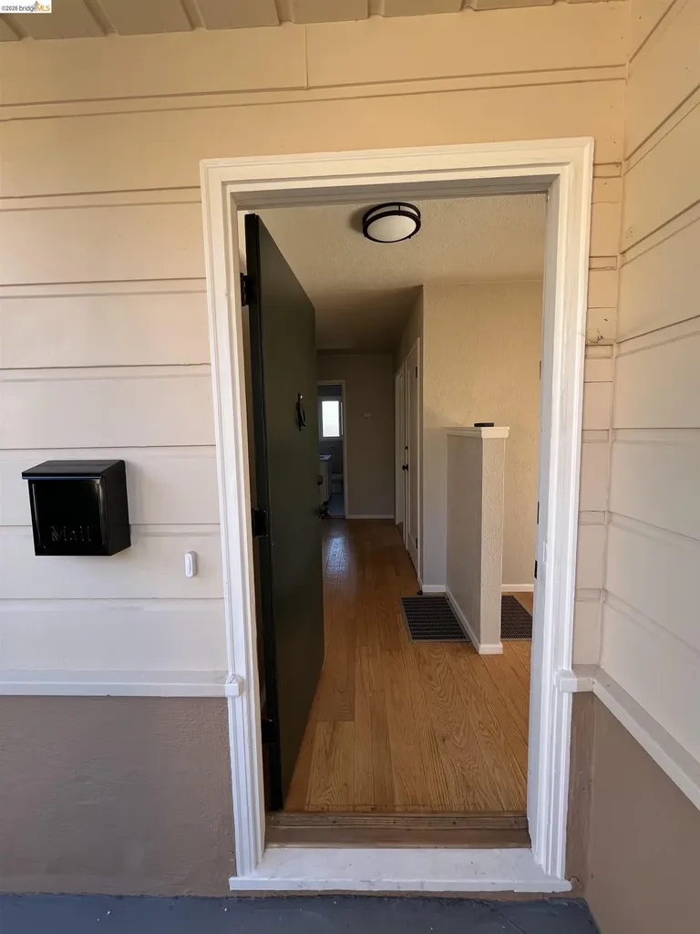2635 Monte Vista Avenue El Cerrito CA 94530
