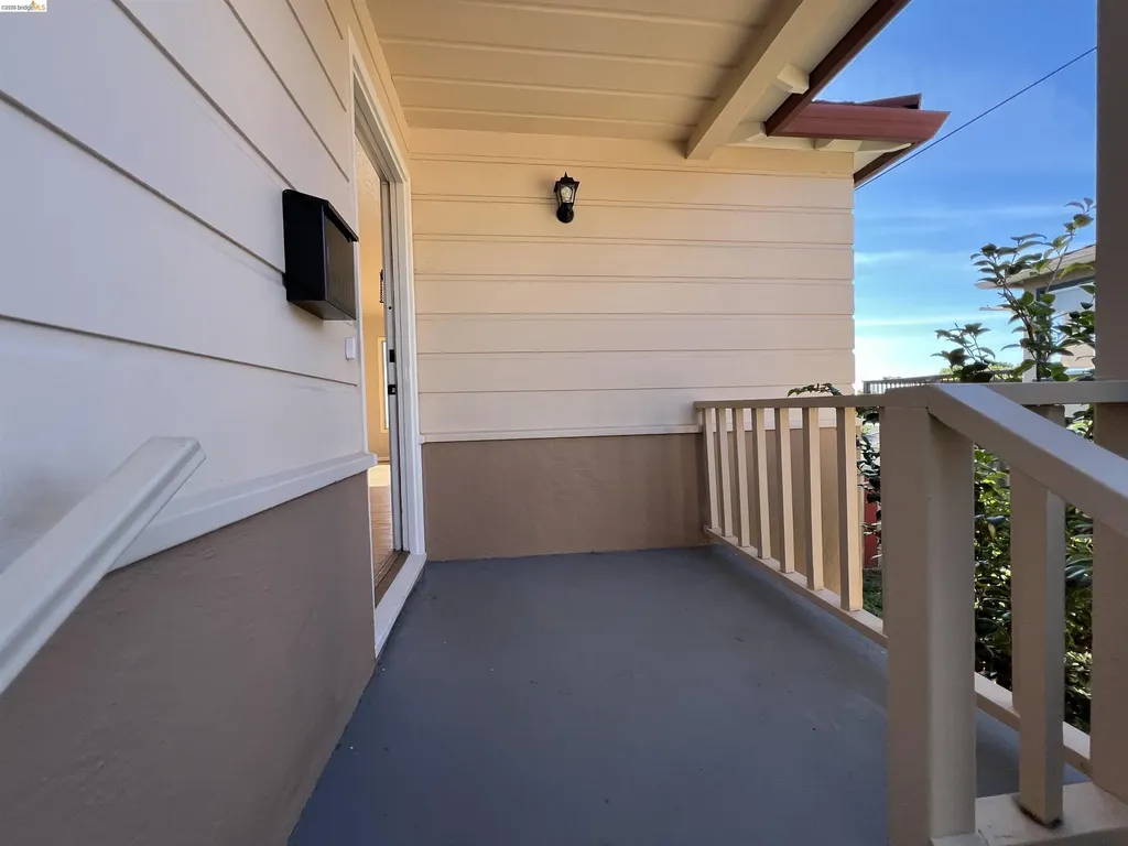 2635 Monte Vista Avenue El Cerrito CA 94530