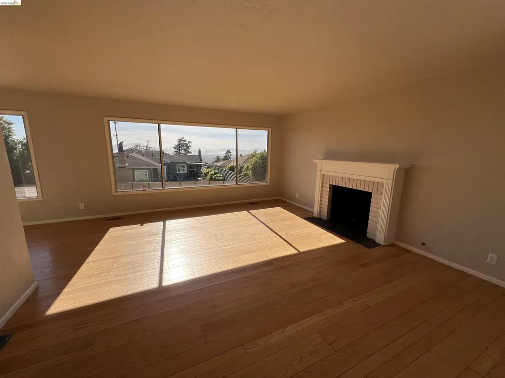 2635 Monte Vista Avenue El Cerrito CA 94530