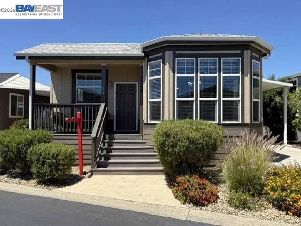3263 Vineyard Avenue #124 Pleasanton CA 94566