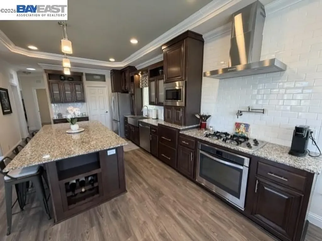 3263 Vineyard Avenue #124 Pleasanton CA 94566