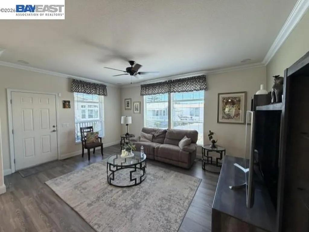 3263 Vineyard Avenue #124 Pleasanton CA 94566
