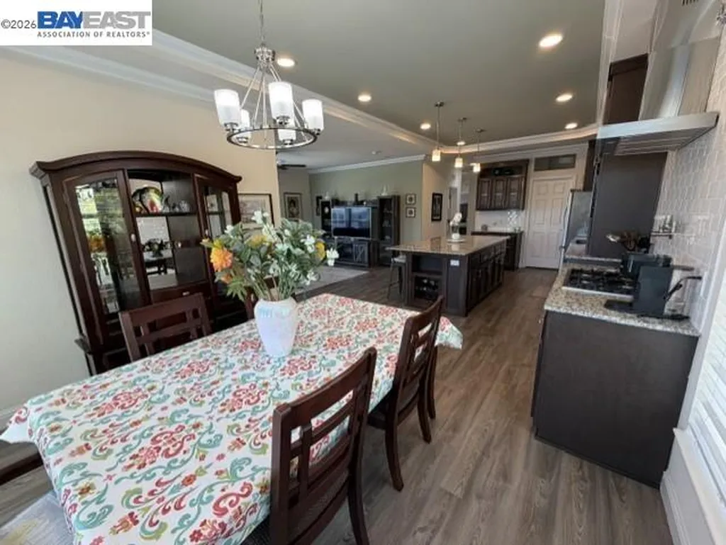 3263 Vineyard Avenue #124 Pleasanton CA 94566