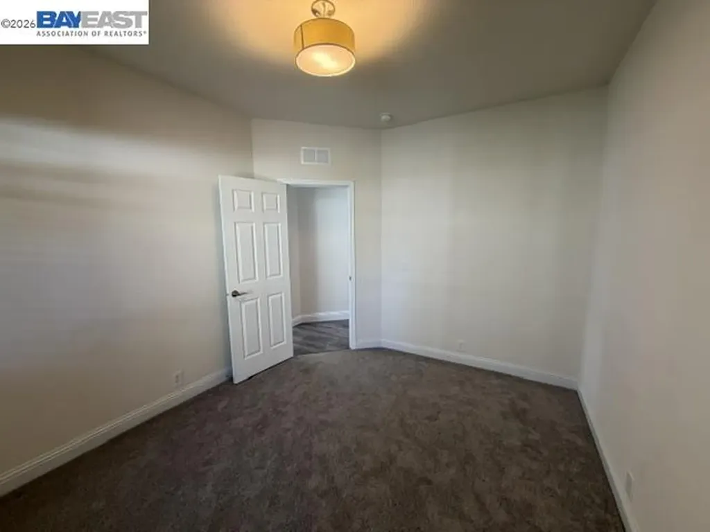 3263 Vineyard Avenue #124 Pleasanton CA 94566
