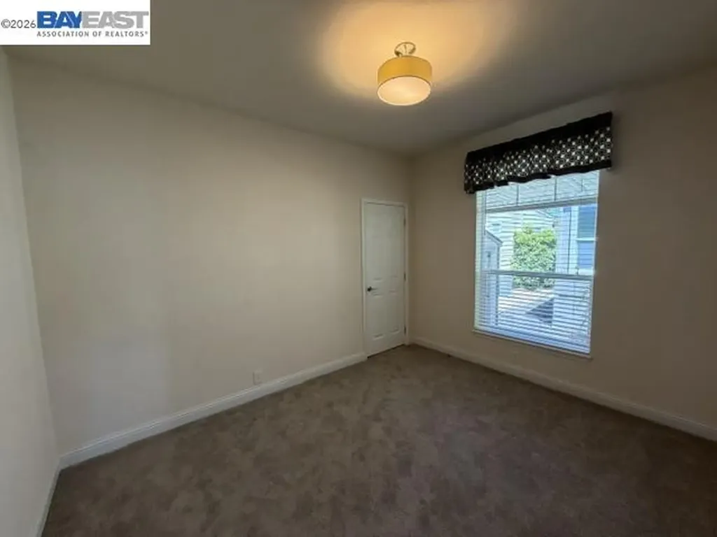 3263 Vineyard Avenue #124 Pleasanton CA 94566