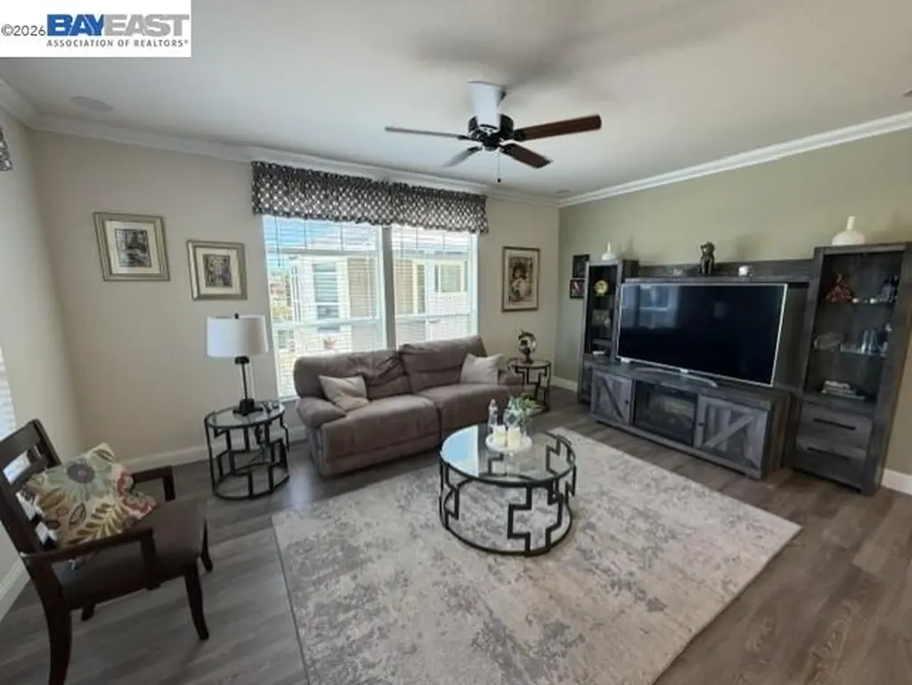 3263 Vineyard Avenue #124 Pleasanton CA 94566