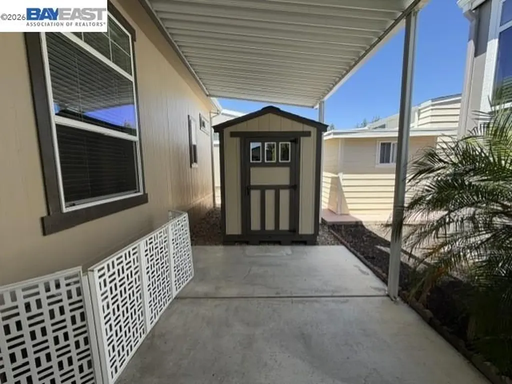 3263 Vineyard Avenue #124 Pleasanton CA 94566