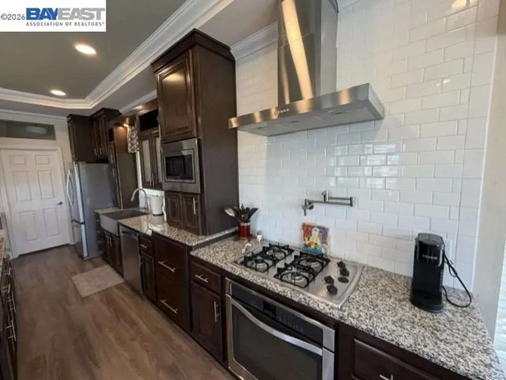 3263 Vineyard Avenue #124 Pleasanton CA 94566