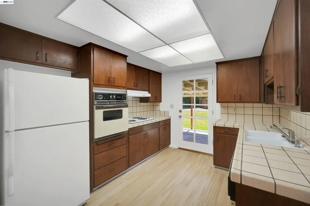 5246 Abbey Court Newark CA 94560