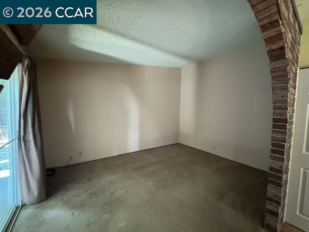 1827 Alamo Drive Vacaville CA 95687