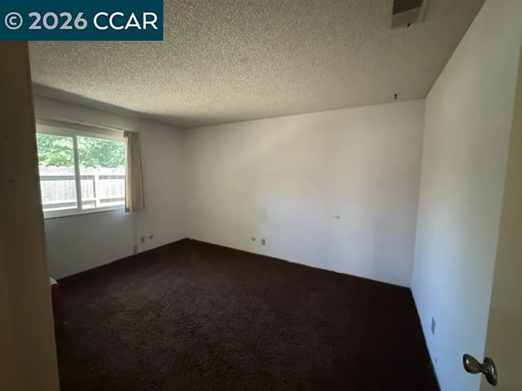 1827 Alamo Drive Vacaville CA 95687