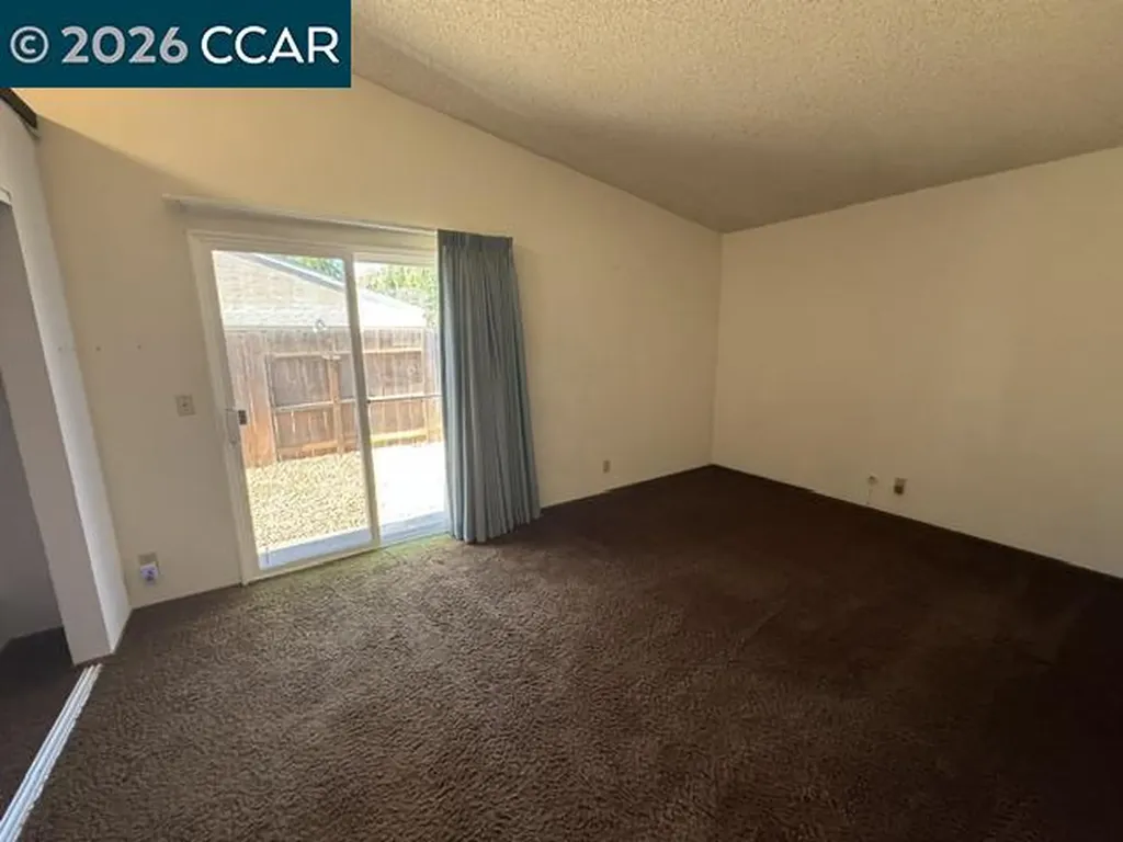 1827 Alamo Drive Vacaville CA 95687
