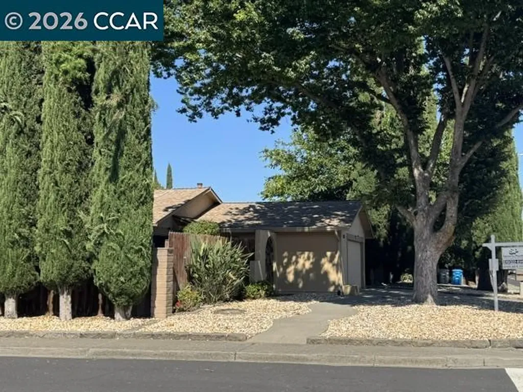 1827 Alamo Drive Vacaville CA 95687