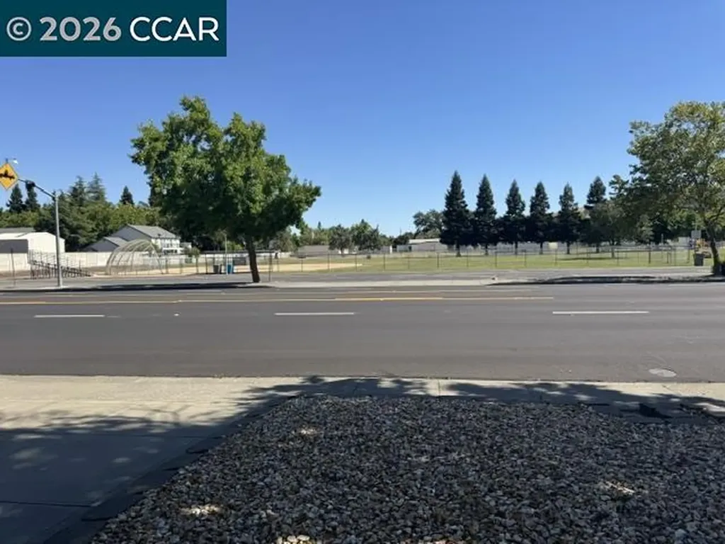1827 Alamo Drive Vacaville CA 95687
