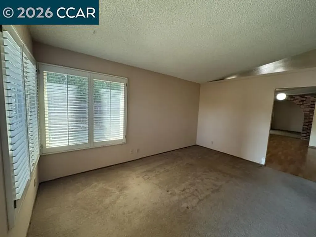 1827 Alamo Drive Vacaville CA 95687
