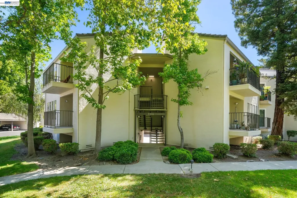 1930 Barrymore Common Fremont CA 94538