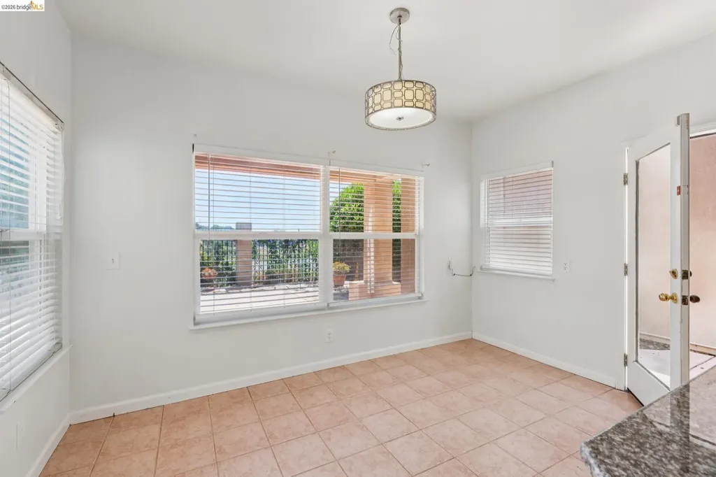 154 Camino Del Sol Vallejo CA 94591