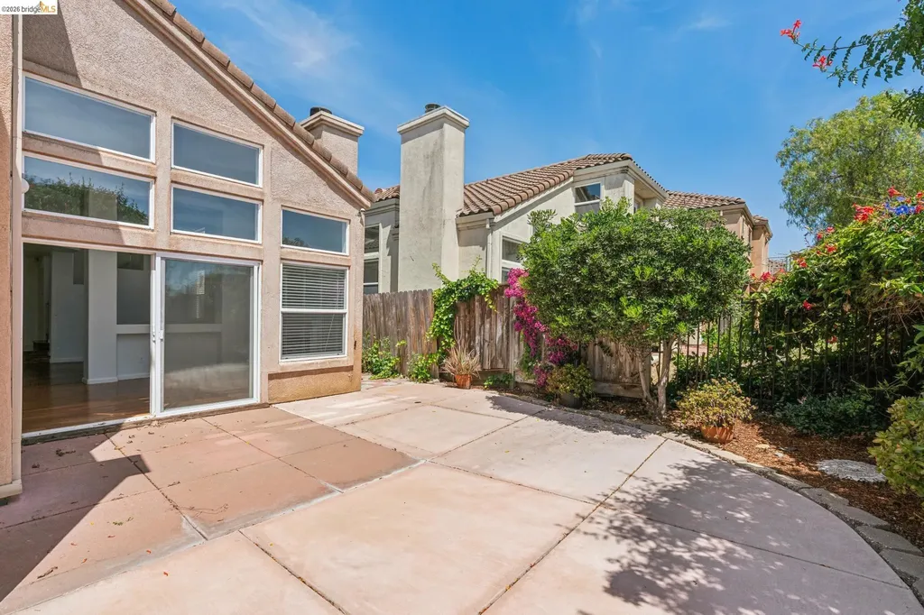 154 Camino Del Sol Vallejo CA 94591