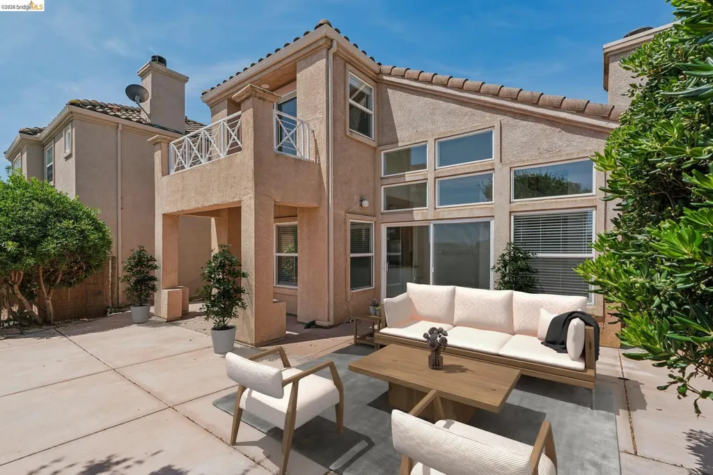 154 Camino Del Sol Vallejo CA 94591