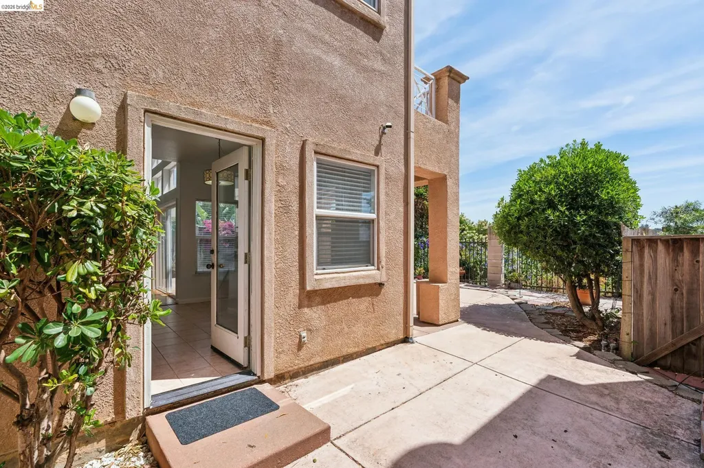 154 Camino Del Sol Vallejo CA 94591