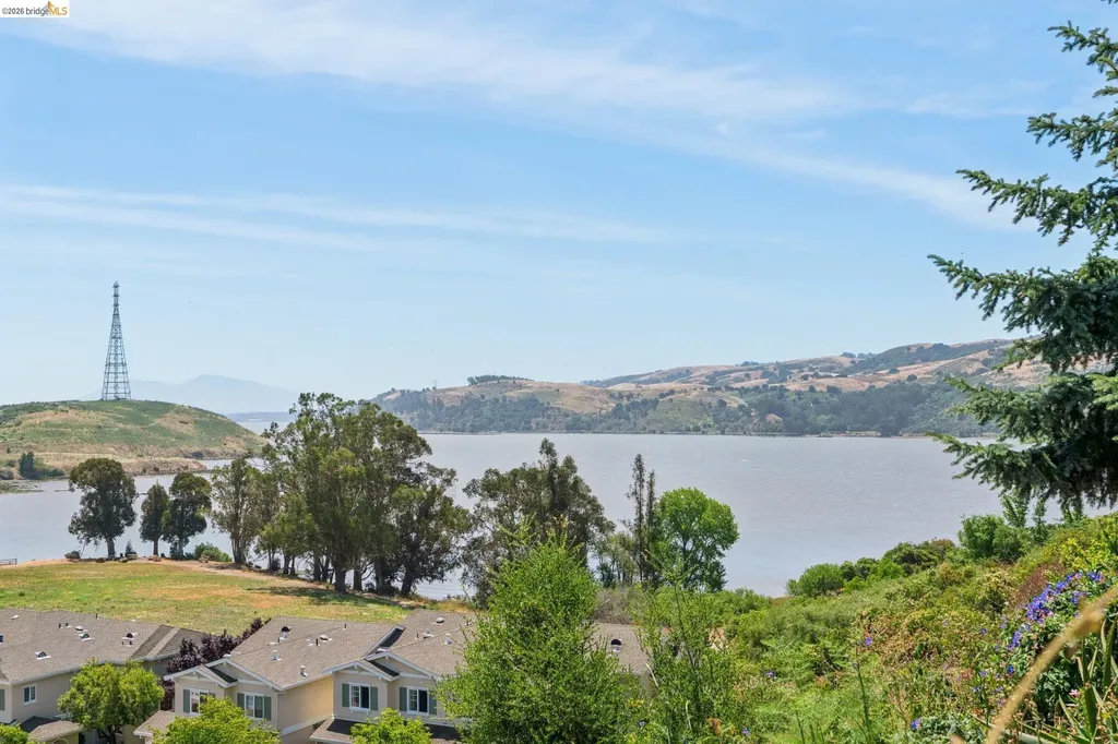 154 Camino Del Sol Vallejo CA 94591
