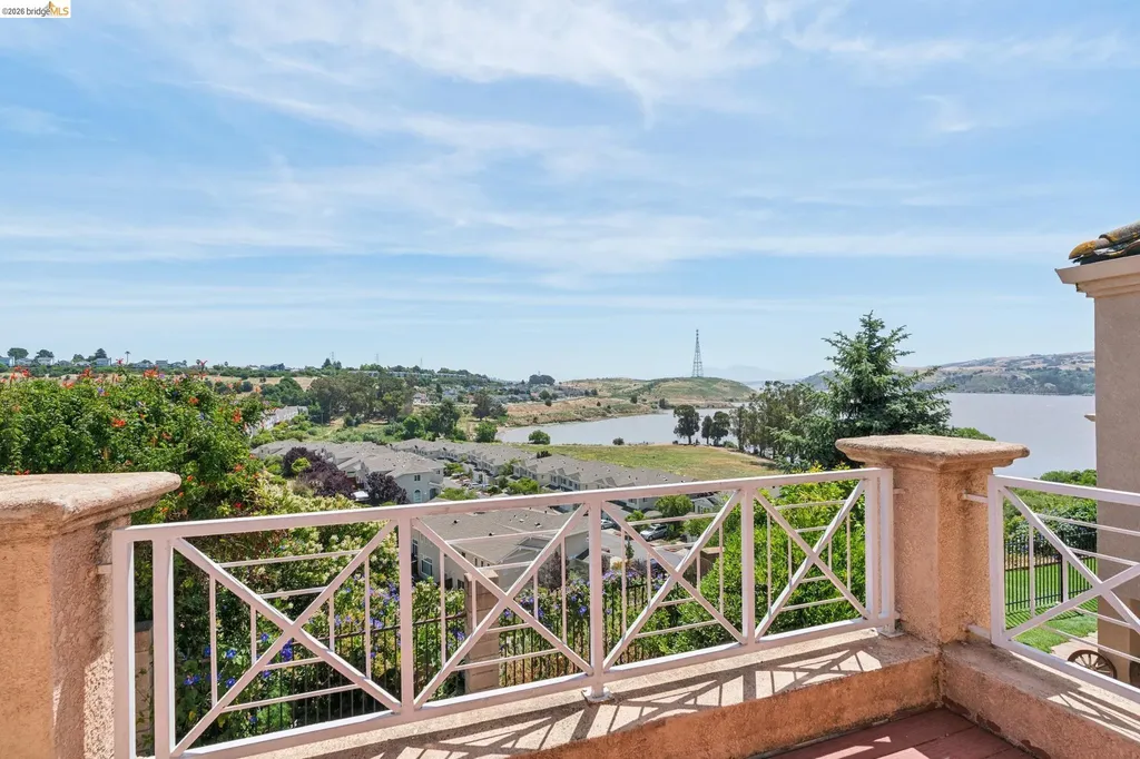 154 Camino Del Sol Vallejo CA 94591