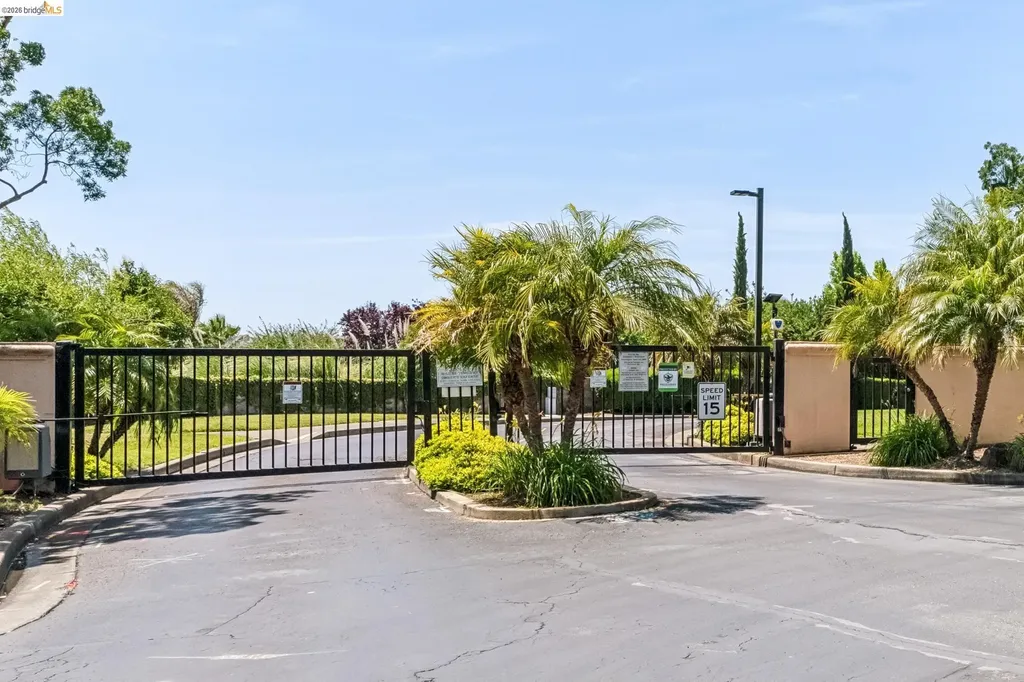 154 Camino Del Sol Vallejo CA 94591