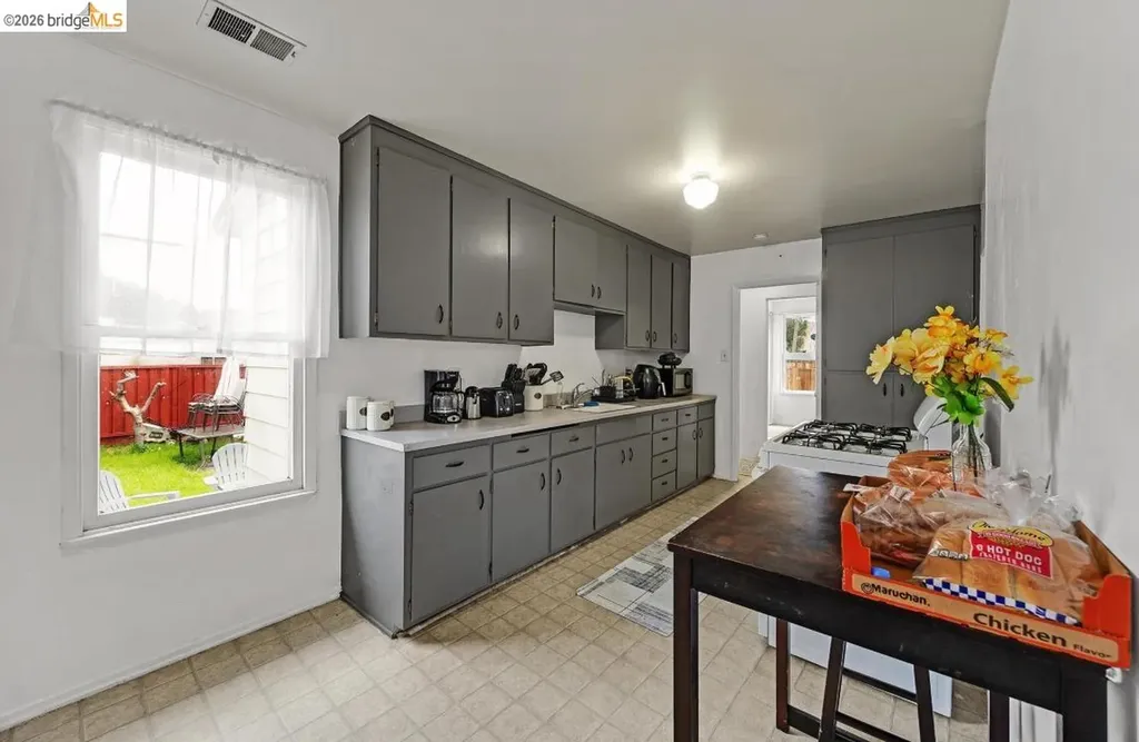 220 Perkins Avenue Vallejo CA 94590