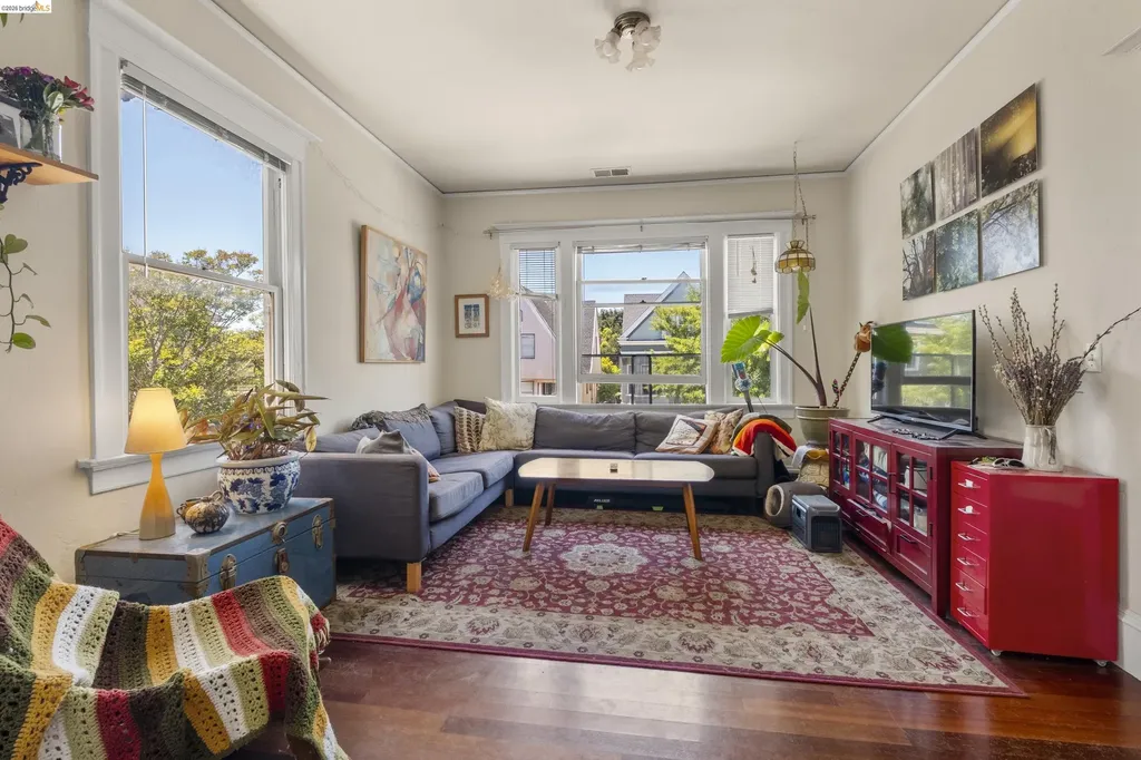 1032 Magnolia Street Oakland CA 94607