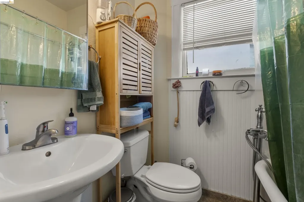 1032 Magnolia Street Oakland CA 94607